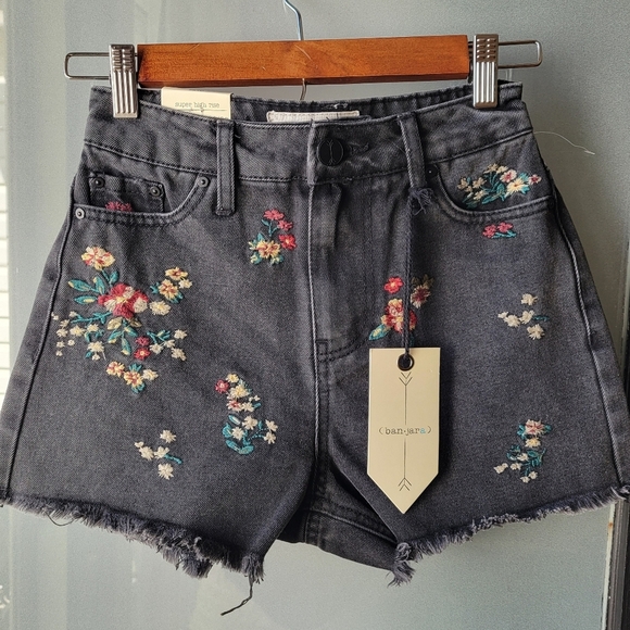 NEW Banjara Shorts Size 22 Charcoal Cut Off Embroidered Denim Boho Floral Checky - Picture 1 of 9